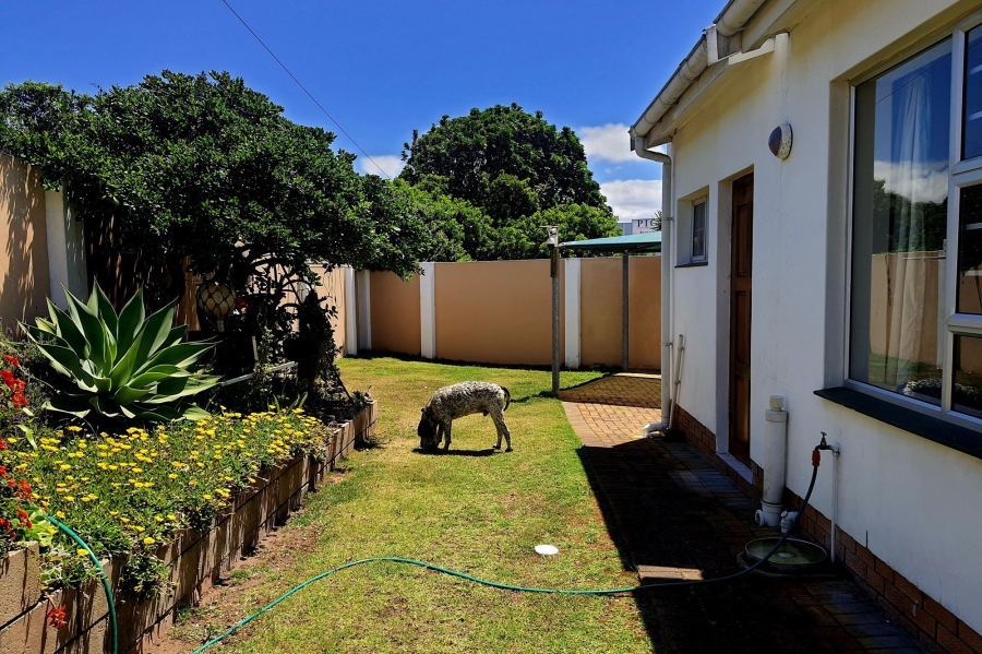 3 Bedroom Property for Sale in Fraaiuitsig Western Cape